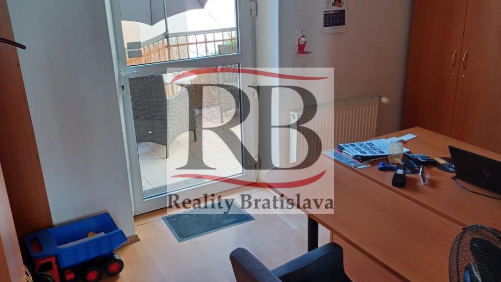 Kancelársky celok s možnosťou bývania, v blízkosti Hl. vlakovej stanice, Jelenia ulica- BAI