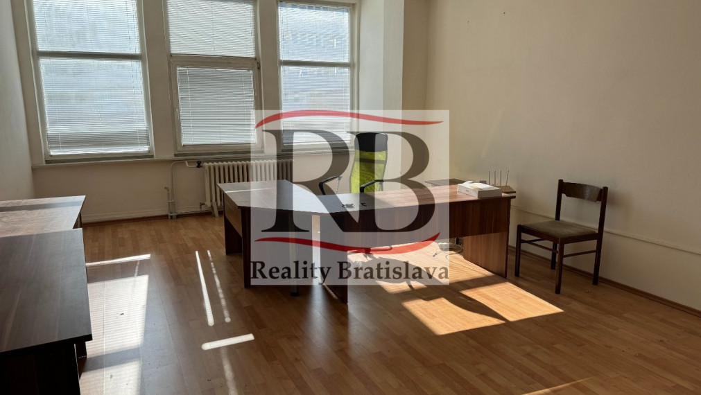 Kancelárske priestory 30 m2, BA II, Klincová ul.