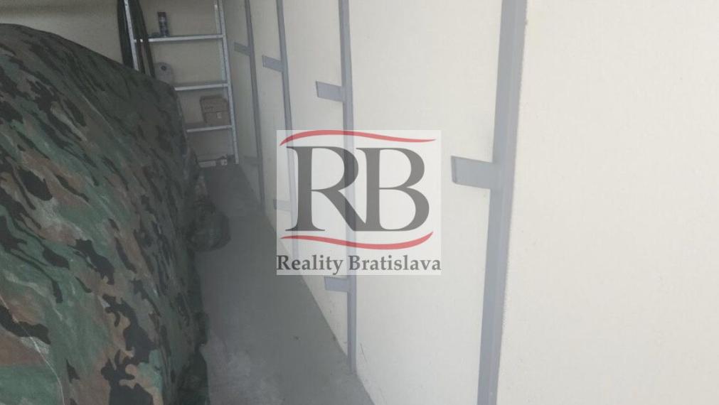 Garáž na predaj - ul. Opavská, Bratislava III