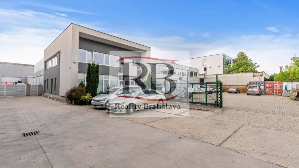 Administratívne priestory + 6x parking na prenájom, 154,40m2, Žabí Majer - Bratislava III