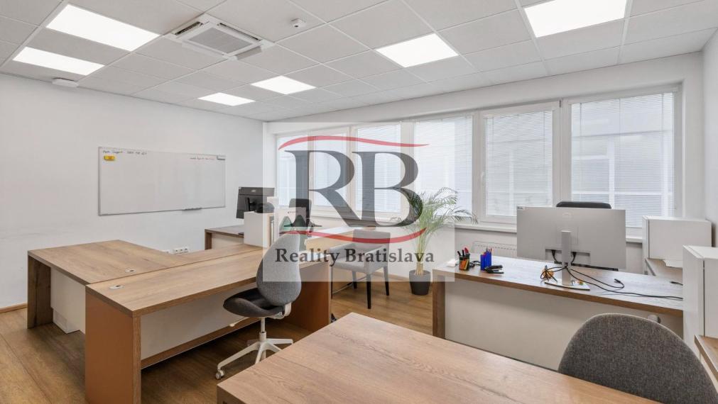 Administratívne priestory + 6x parking na prenájom, 154,40m2, Žabí Majer - Bratislava III