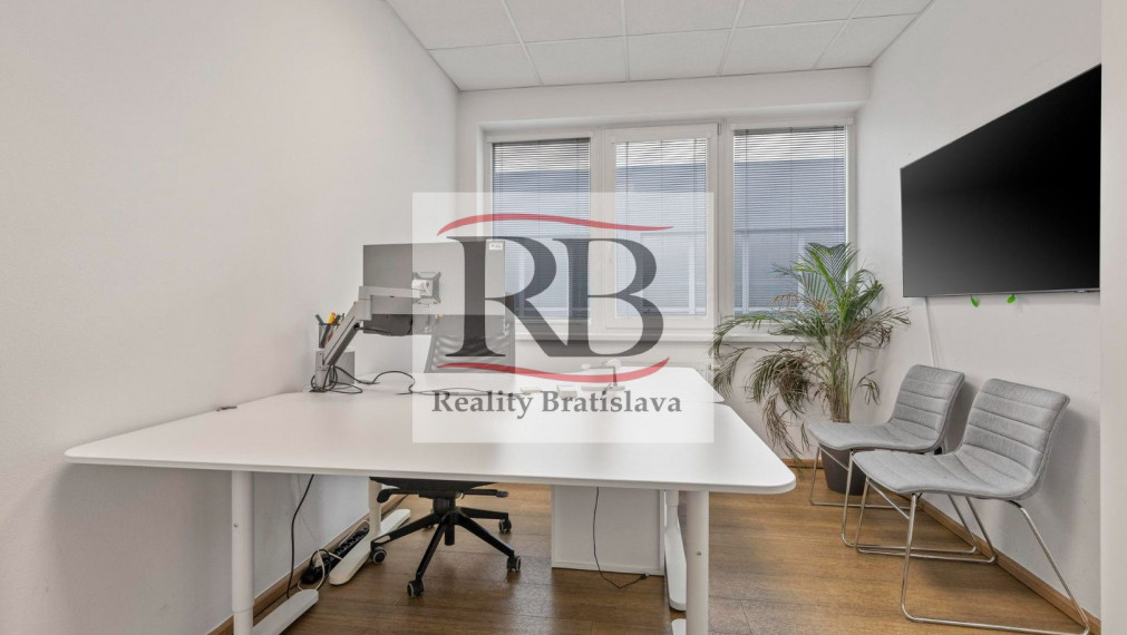 Administratívne priestory + 6x parking na prenájom, 154,40m2, Žabí Majer - Bratislava III
