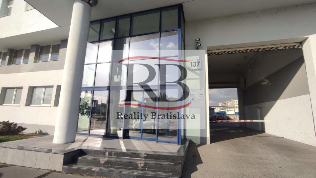 Objekt/ Budova na Vajnorskej ulici na PREDAJ, Bratislava III