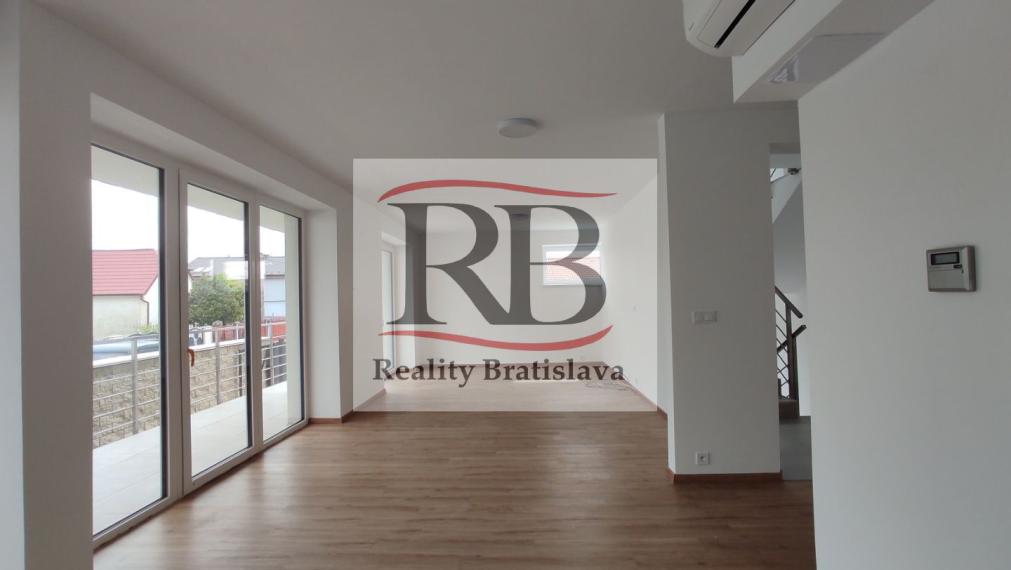 Objekt vhodný na podnikanie, Podunajské Biskupice