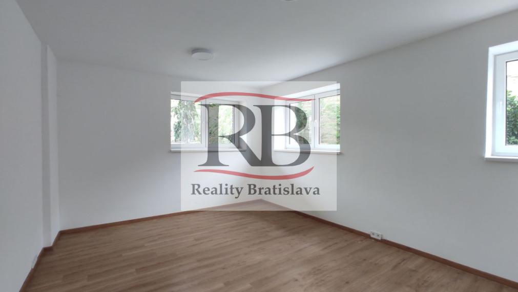 Objekt vhodný na podnikanie, Podunajské Biskupice