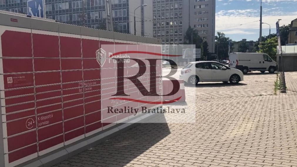 Parkovacie miesto na predaj - ul. Miletičova, Bratislava II