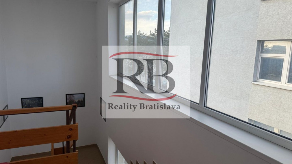 Polyfunkčná budova na predaj Bratislava 3, Staviteľská ulica