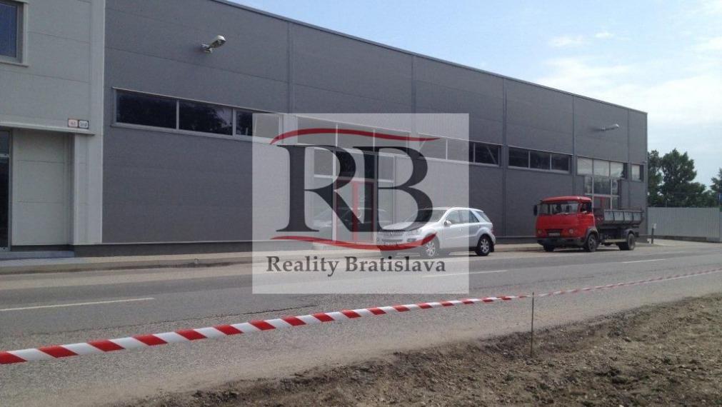 Prenájom obchodno - skladových priestorov s administratívou spolu 970 m2