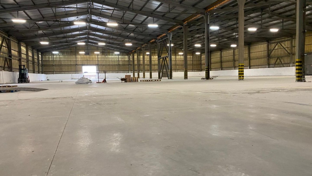 Skladová hala 1300 m2, Trnava, výhodný prenájom