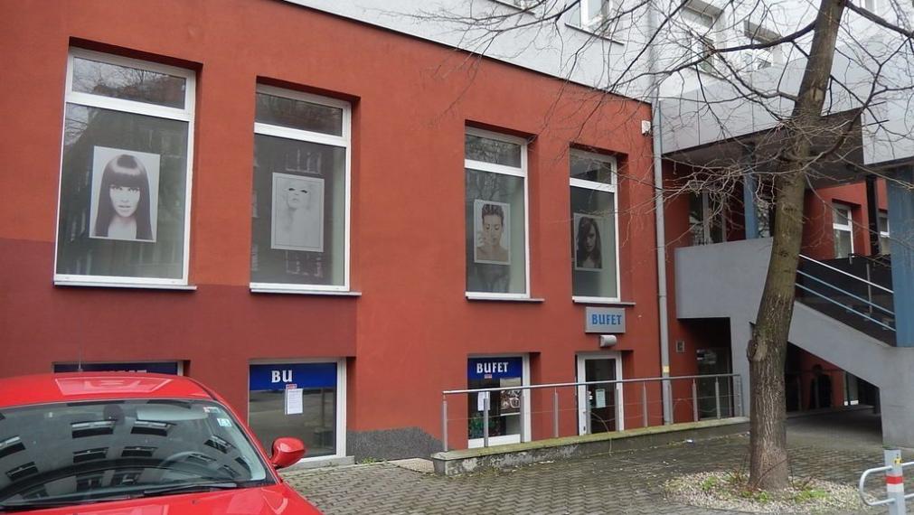 NA PREDAJ Obchodný priestor s veľkými výkladmi, Záhradnícka – RUŽINOV, BA2