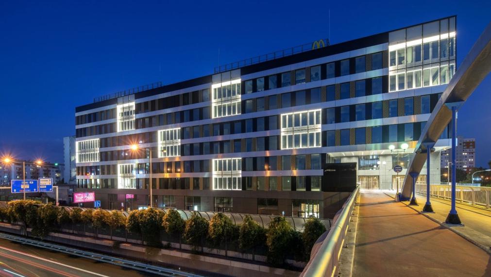 Obchodné priestory vhodné na showroom, EINPARK, Einsteinova-Petržalka