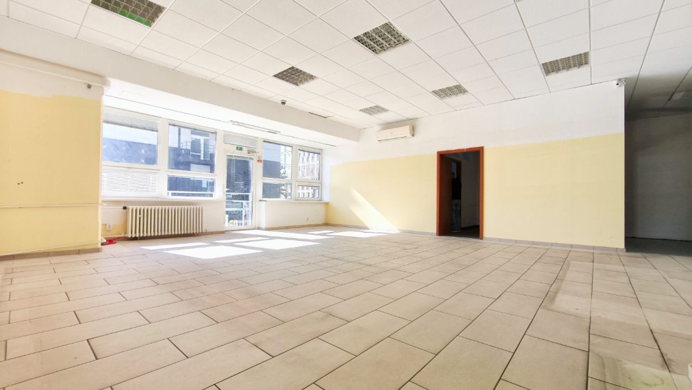 OBCHODNÝ PRIESTOR NA PRENÁJOM, Trenčianska ulica