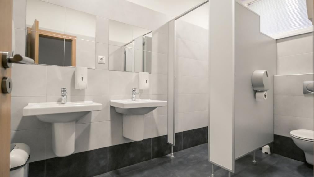 Reprezentatívna polyfunkčná budova so skladom a parkovaním v atraktívnej lokalite, Bratislava - Nové Mesto TOP