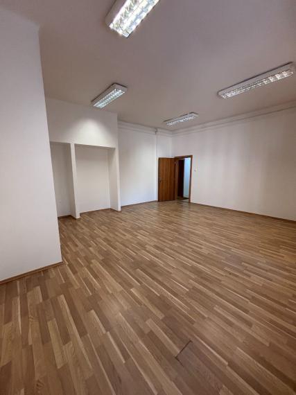 Kancelársky komplex v historickej admin. budove v Starom Meste TOP