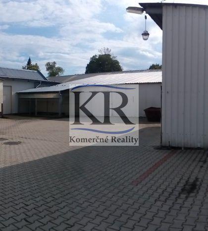 skladové priestory, 10 km od Trenčína