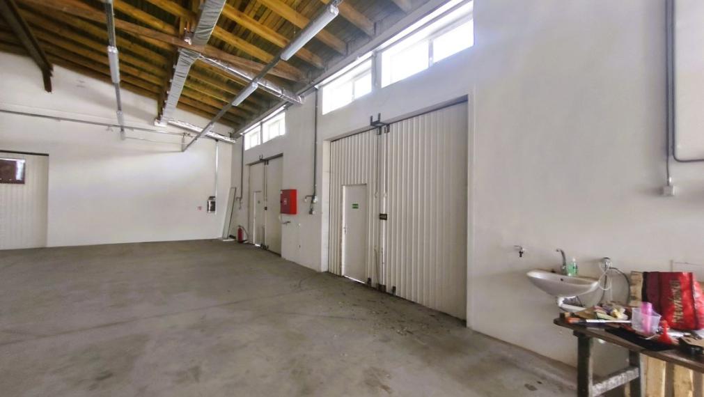 Moderný sklad 258 m2 - možnosť deliť na menšie celky