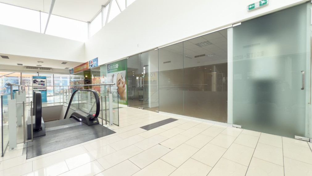 OC Saratov – Obchodné priestory na prenájom v Dúbravke