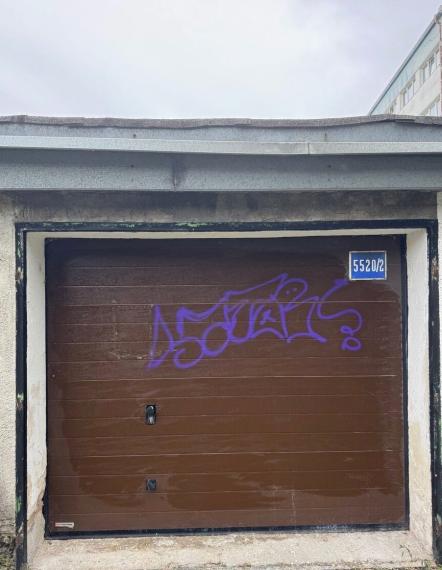 Na predaj - garáž, ul.Koceľova, Bratislava II