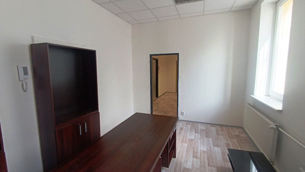 Kancelársky priestor 30m² v BA - I na prenájom