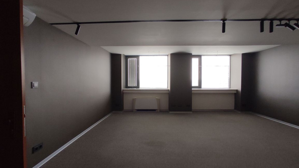 Kancelárie 54m2 v hoteli Aston, Bajkalská