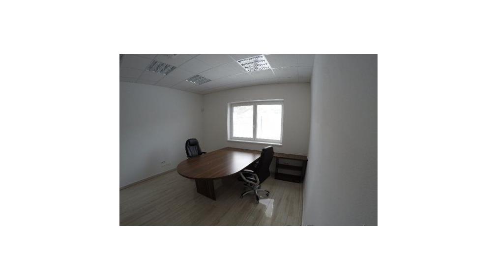 4 kancelárie v modernom objekte pri Nitre