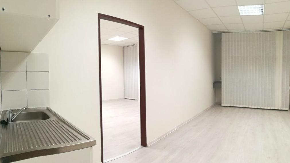 Kancelárske  priestory s kuchynkou – Trenčín