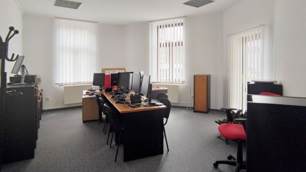 Kancelárske priestory, Trenčín, centrum mesta