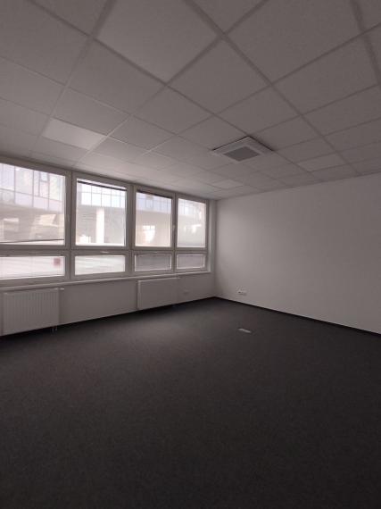 Administratívny priestor 450m2 na Kalinčiakovej ulici, v tesnej blízkosti TOWER 5 a štadióna Tehelné pole, BA3