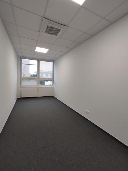 Administratívny priestor 450m2 na Kalinčiakovej ulici, v tesnej blízkosti TOWER 5 a štadióna Tehelné pole, BA3