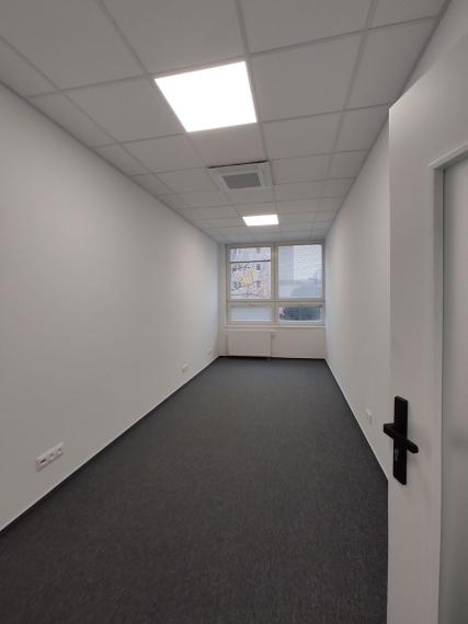 Administratívny priestor 450m2 na Kalinčiakovej ulici, v tesnej blízkosti TOWER 5 a štadióna Tehelné pole, BA3