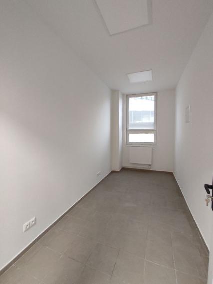 Administratívny priestor 450m2 na Kalinčiakovej ulici, v tesnej blízkosti TOWER 5 a štadióna Tehelné pole, BA3