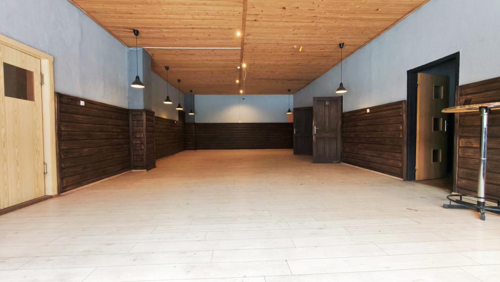 Obchodný priestor na prenájom - Ovsištské námestie, Bratislava V 