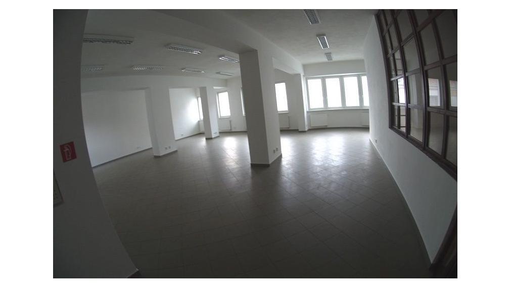 Obchodné a kancelárske priestory v centre Nitry, pešia zóna