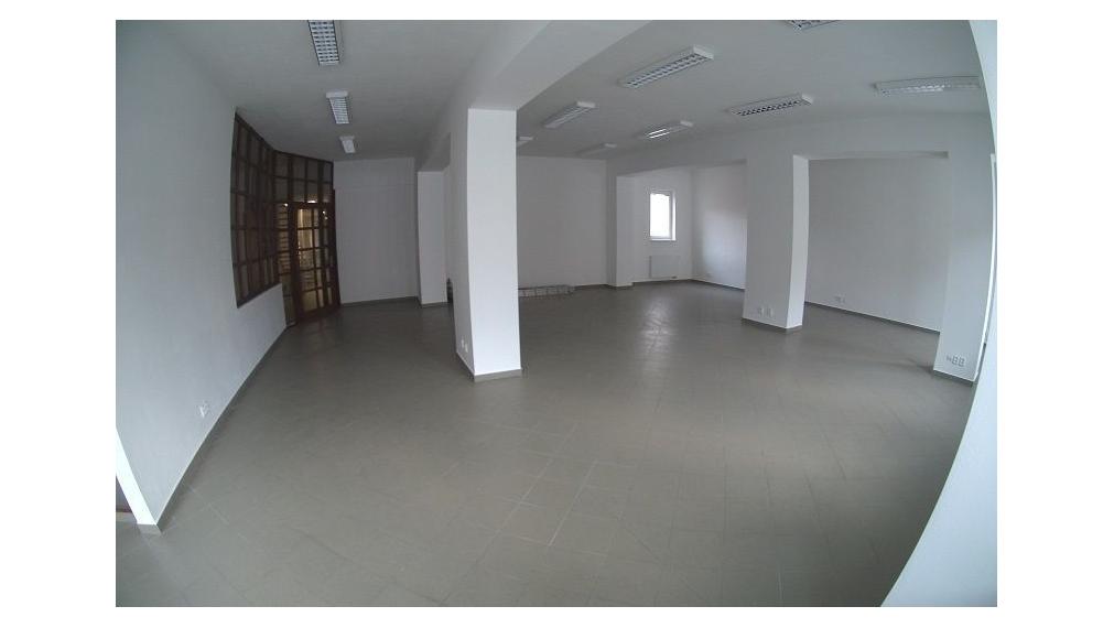 Obchodné a kancelárske priestory v centre Nitry, pešia zóna