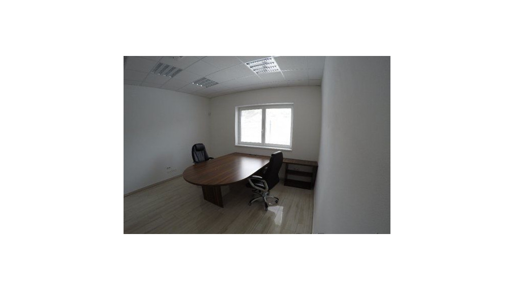 4 kancelárie v modernom objekte pri Nitre