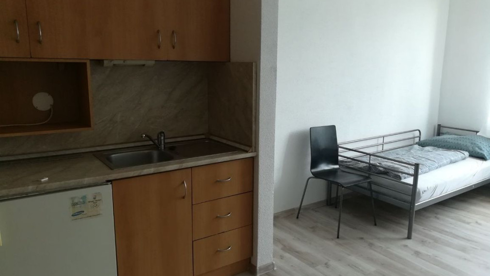 2 samostatne skolaudované budovy, Trnava