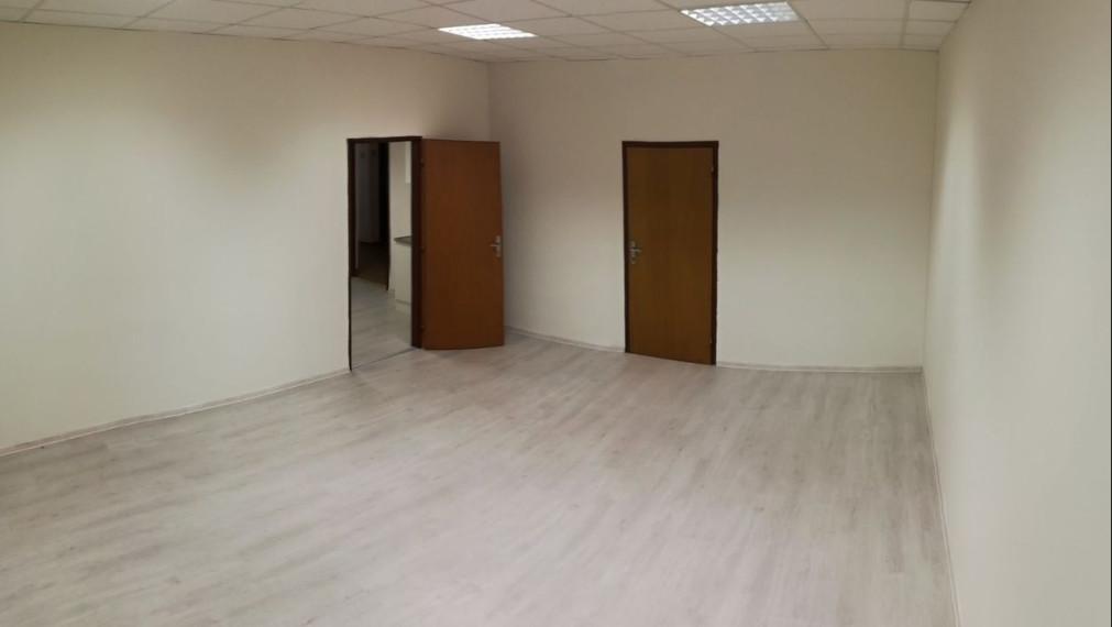 Kancelárske  priestory s kuchynkou na prenájom – Trenčín