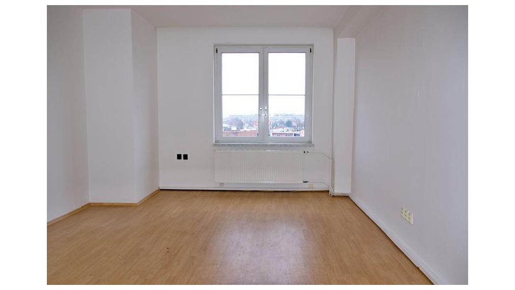 Administratívne priestory, Trenčín – Za mostami