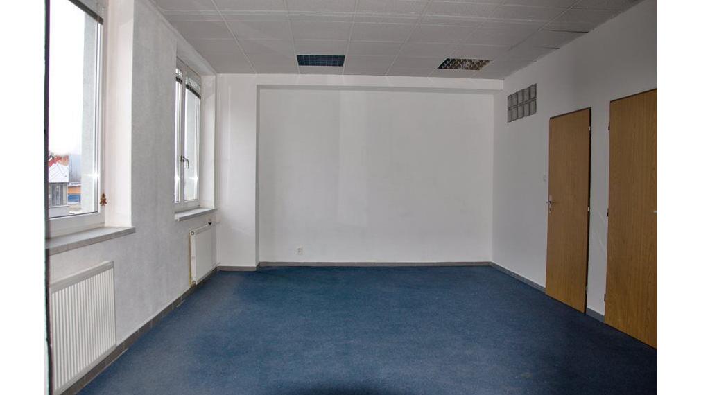 Administratívne priestory, Trenčín – Za mostami