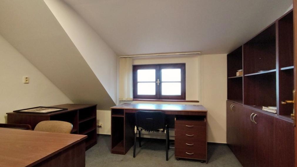 Administratívne priestory ul. Palackého, Trenčín - centrum