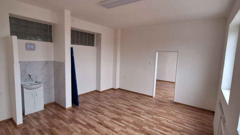 Kancelárske priestory v blízkosti centra mesta Galanta