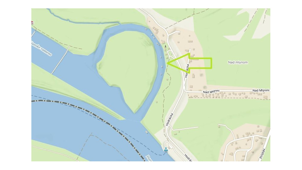 Exkluzívny rekreačný pozemok priamo pri vode – Gabčíkovo, prístav