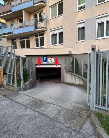 Parkovacie státie na predaj, Tomášikova - Ružinov