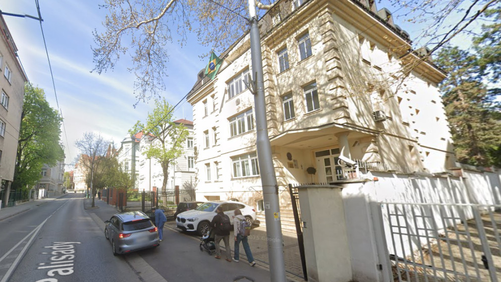 Reprezentatívny kancelársky celok 274m2 + 4 x parking, v historickej budove, Palisády – Staré Mesto