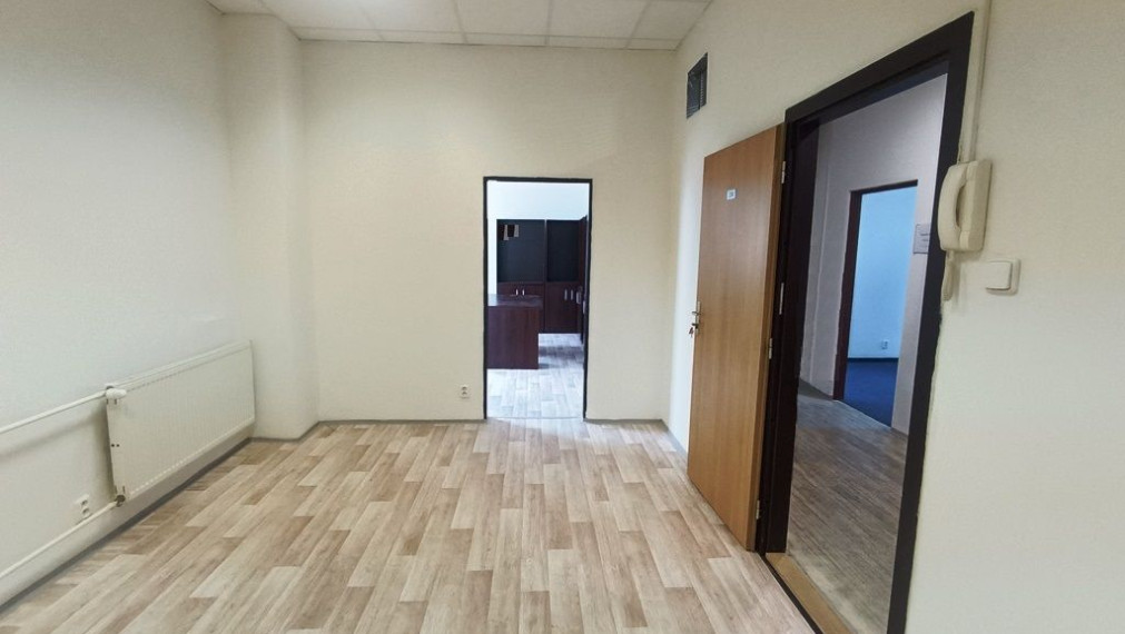 Kancelársky priestor 30m² v BA - I na prenájom
