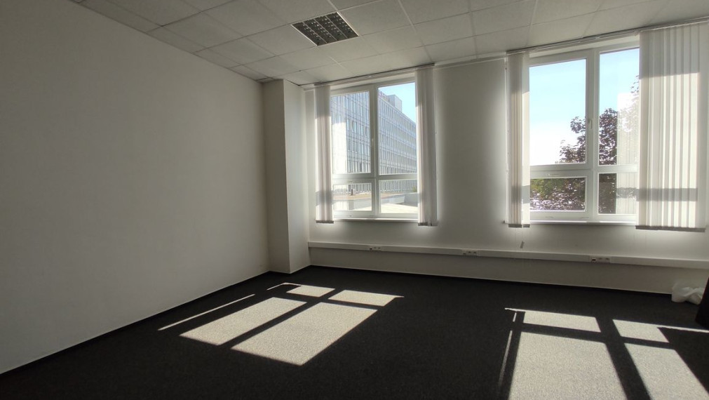 Kancelárie pri ceste do Pezinka na prenájom, Rybničná-Vajnory