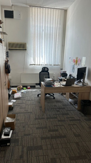 Priestor 168m2 na vyvýšenom prízemí v blízkosti Klientskeho centra, Bratislava II