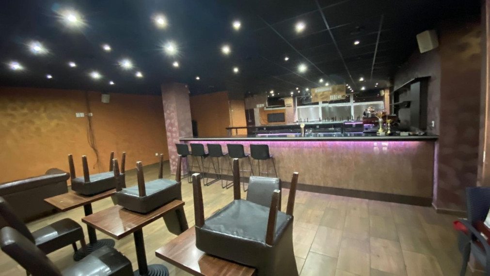 Obchodný priestor v Bratislave - Petržalke na Úderníckej ulici