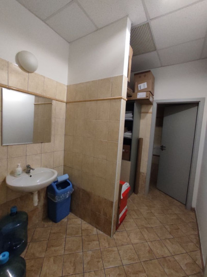 Administratívny celok 4 kancelárií 200m2, s terasou a parkovaním, Račianska ulica, BA3