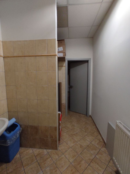 Administratívny celok 4 kancelárií 200m2, s terasou a parkovaním, Račianska ulica, BA3